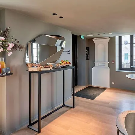 Domaine Reine Margot Paris - - Mgallery Collection Hotel Issy-les-Moulineaux