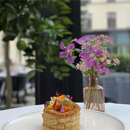 Domaine Reine Margot Paris - - Mgallery Collection Hotel *